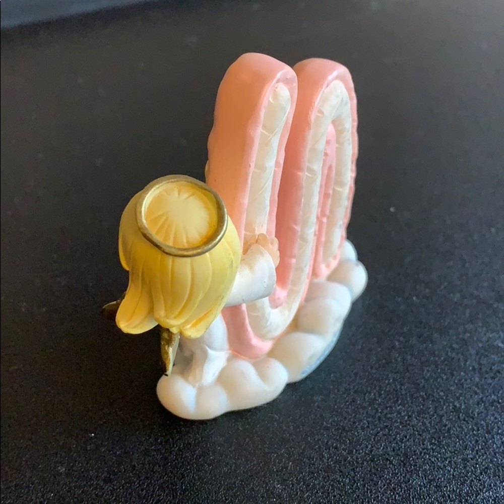Nice Angel - Picture 2 of 3